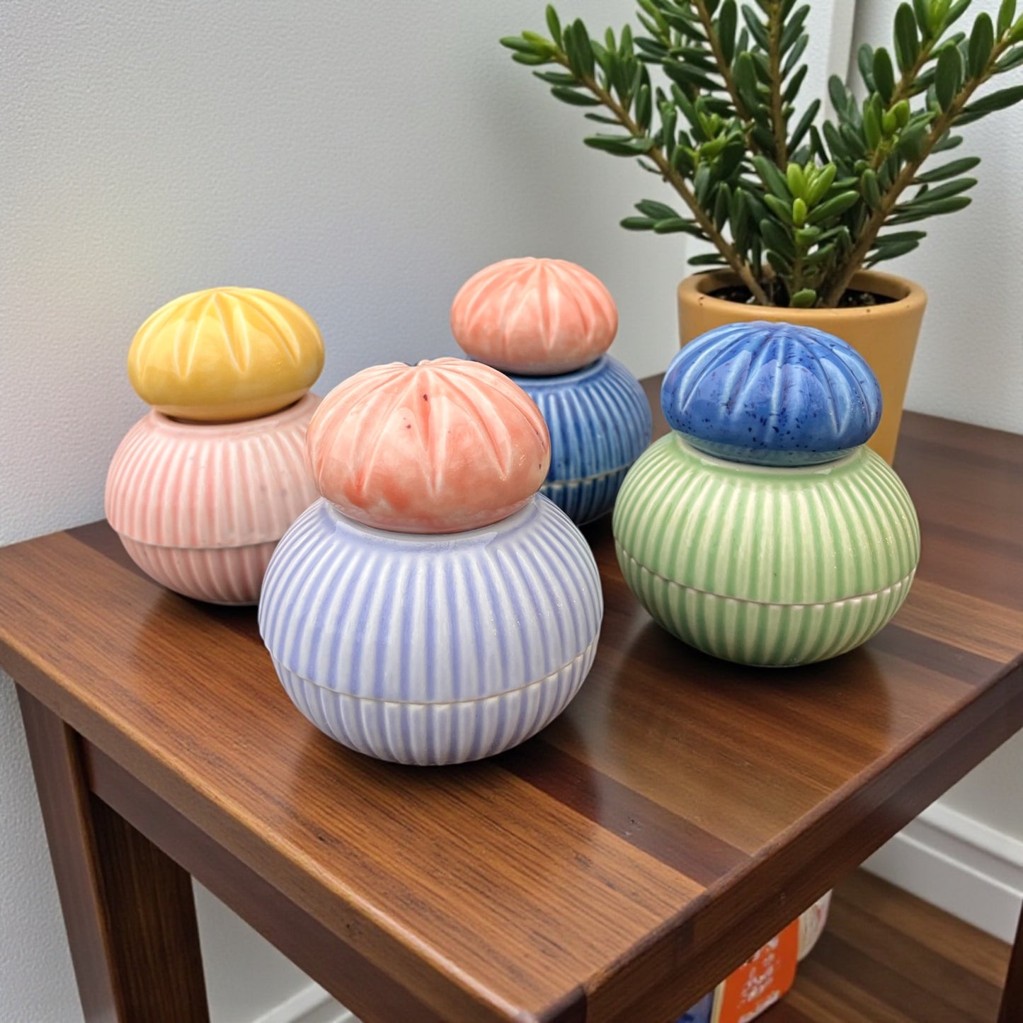 Rille bonbonniere lyserød