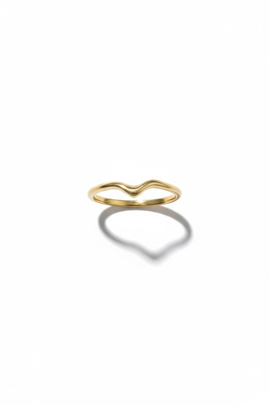 Wavy ring